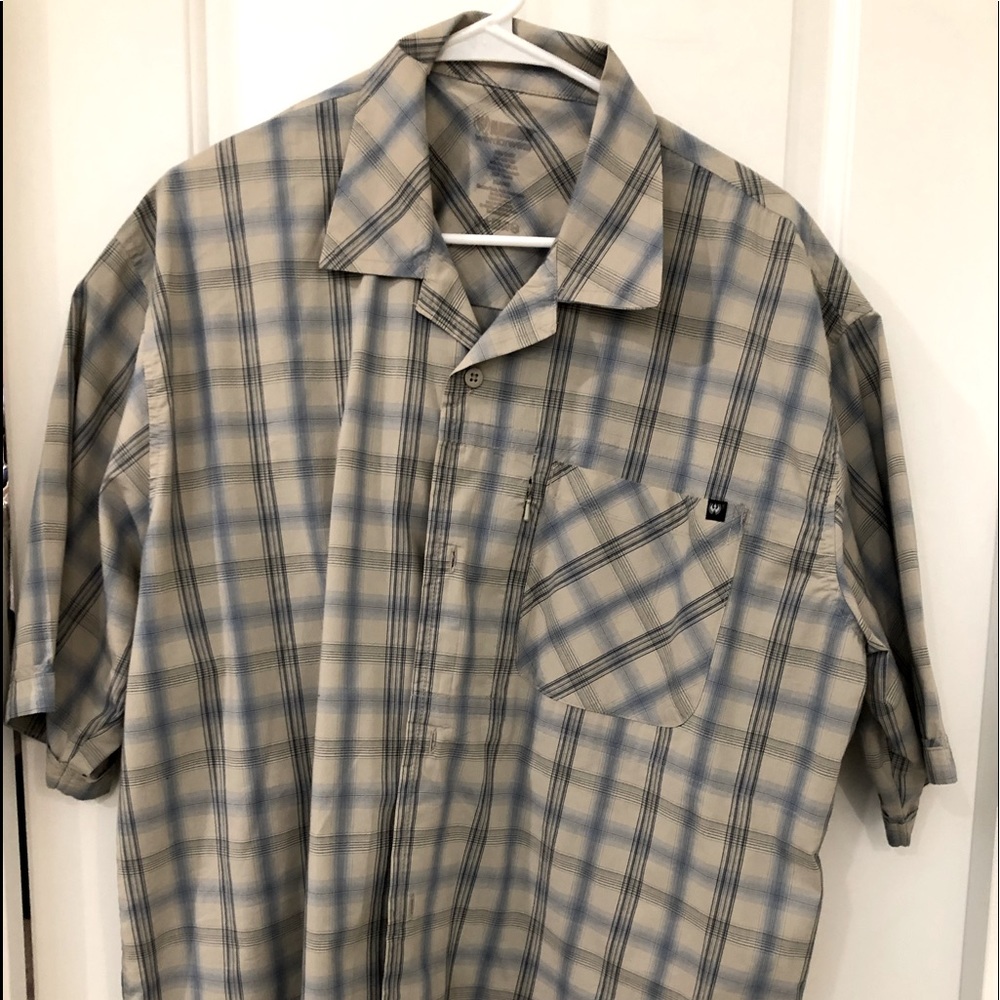 Blackhawk brand cover shirt XL